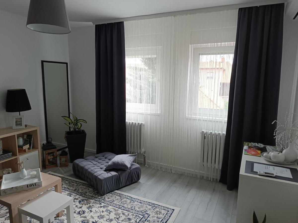 Apartman Vervis Varaždin エクステリア 写真